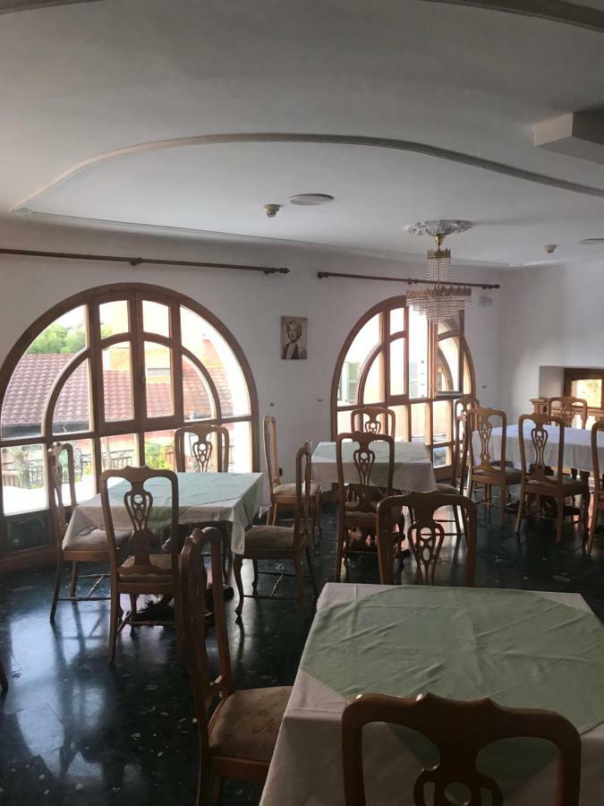 Hostal Ansonea Bera  Zewnętrze zdjęcie